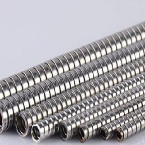 Ống Ruột Gà Inox 304: Giải Pháp Dẫn Truyền Chất Lỏng và Bảo Vệ Dây Điện Tối Ưu