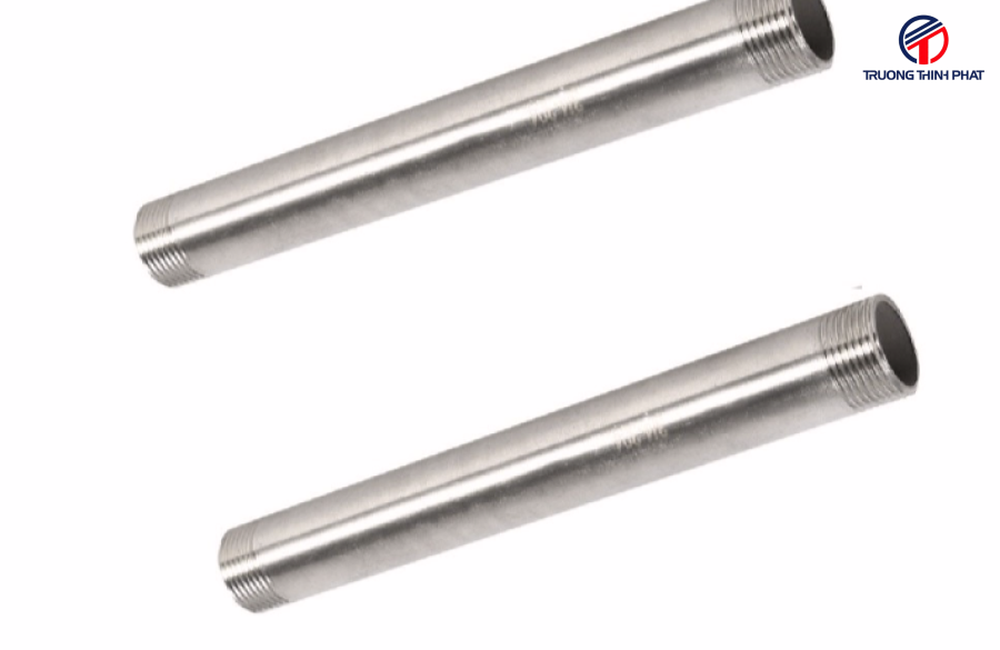 ong-thep-luon-day-dien-ren-ngoai